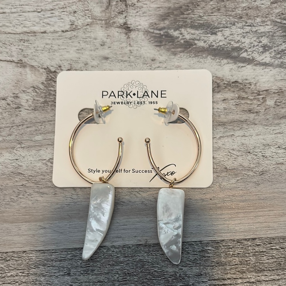 Santel Earrings